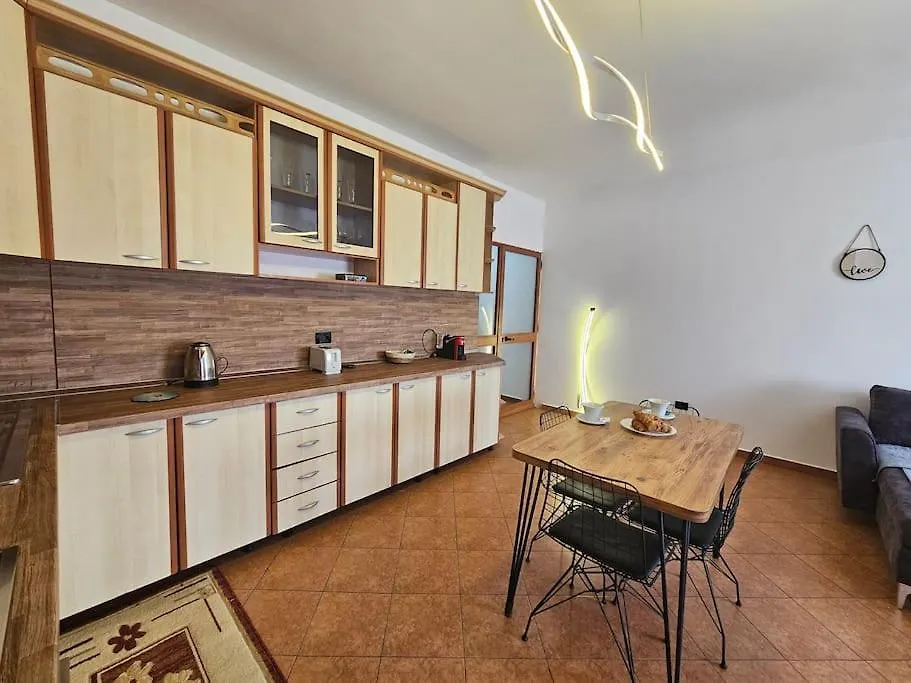City View Apartment 地拉那